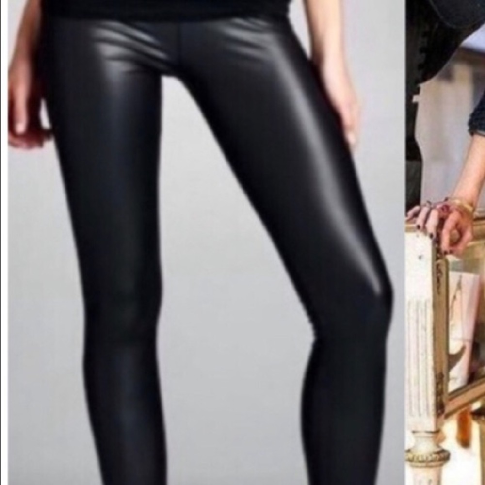 NWT Liquid Leather Vegan Leggings sz Med